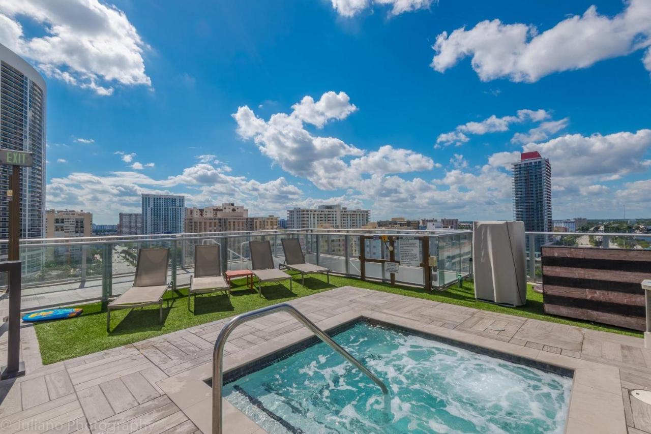 Ocean View 1 Bed On The Beach 19Th Floor Hollywood Hallandale Beach Kültér fotó