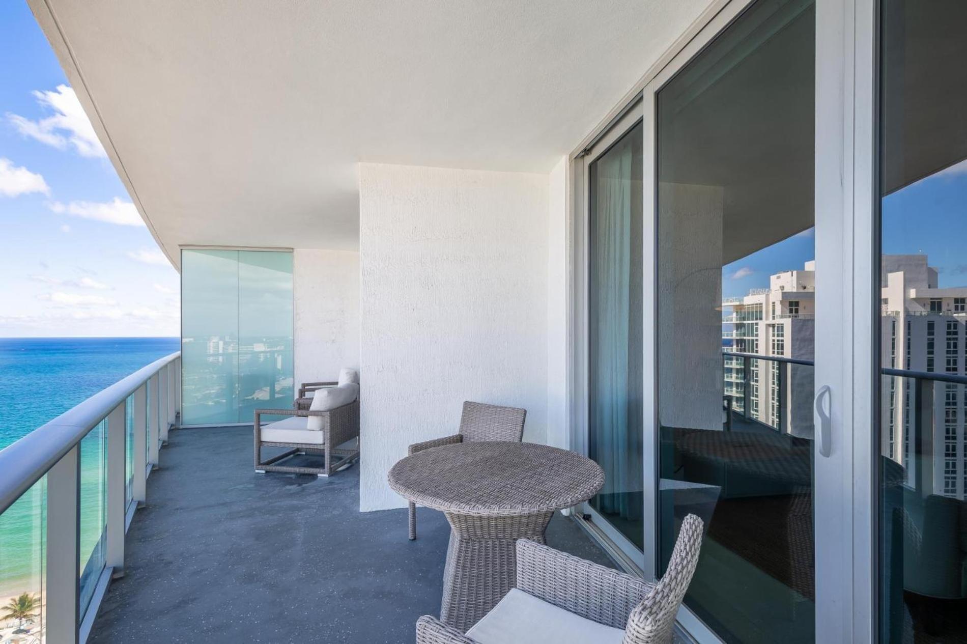 Ocean View 1 Bed On The Beach 19Th Floor Hollywood Hallandale Beach Kültér fotó